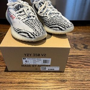 Adidas Yeezy Boost 350 V2